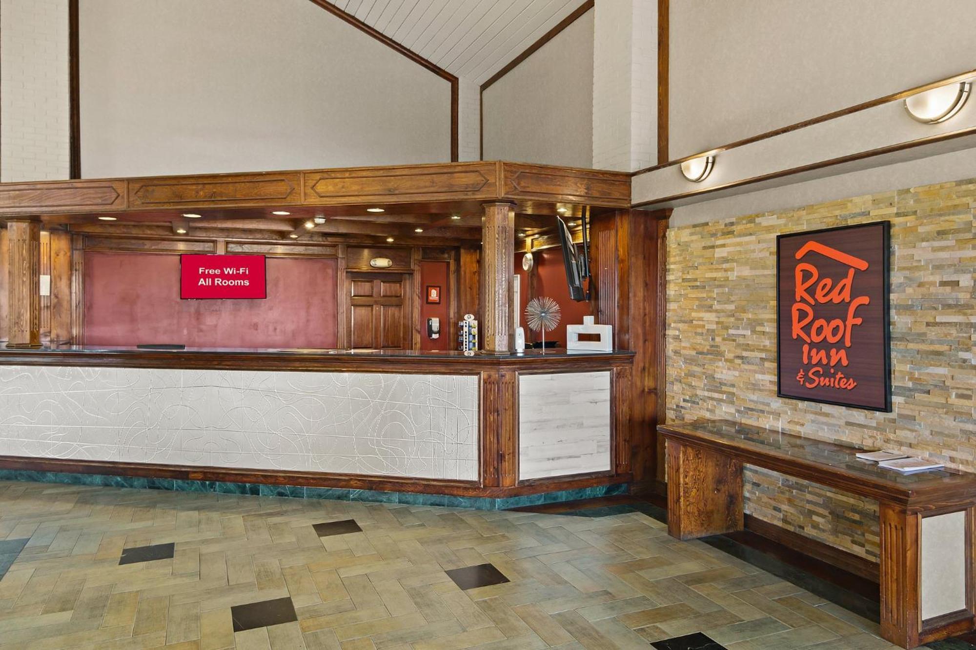 Red Roof Inn & Suites Irving - Dfw Airport South Εξωτερικό φωτογραφία