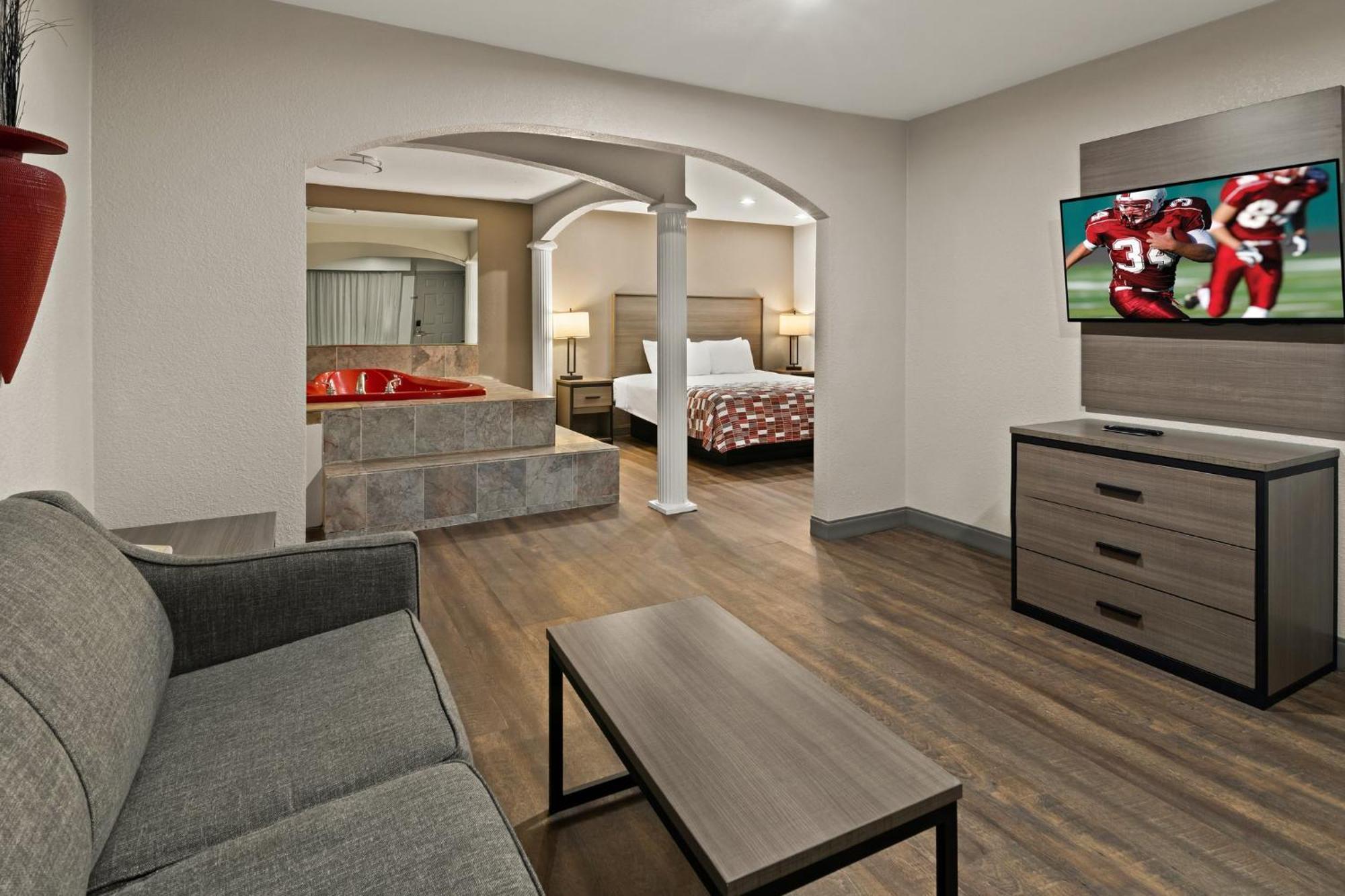 Red Roof Inn & Suites Irving - Dfw Airport South Εξωτερικό φωτογραφία