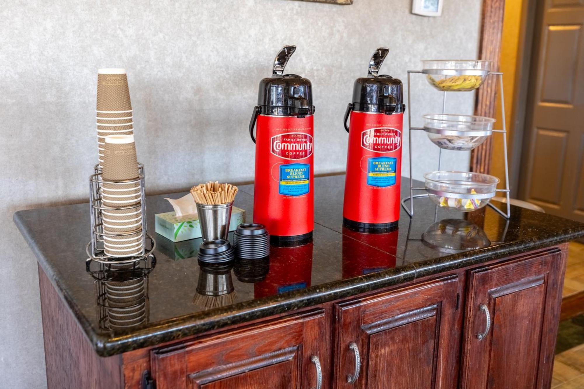 Red Roof Inn & Suites Irving - Dfw Airport South Εξωτερικό φωτογραφία